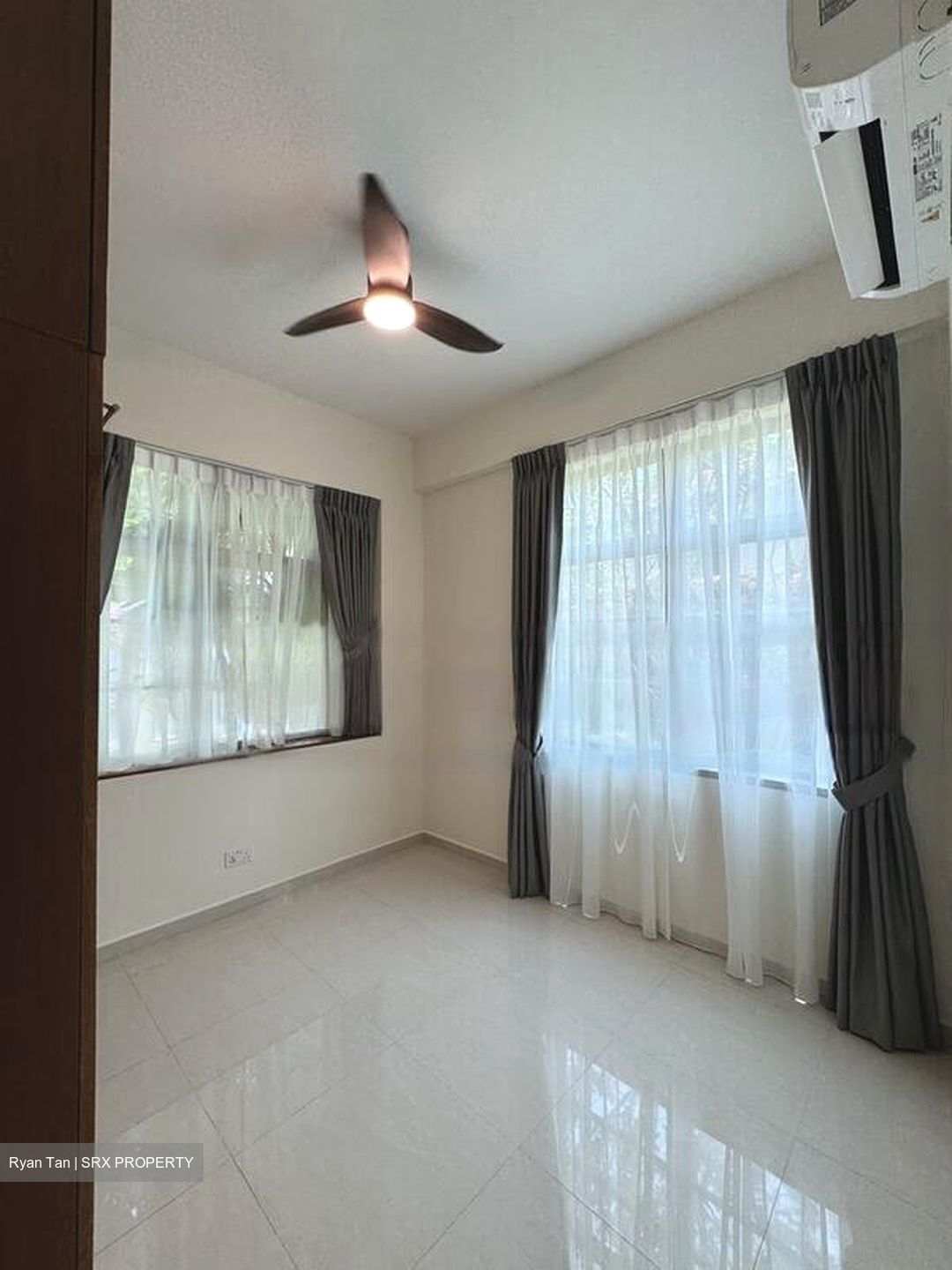Landbay Condominium (D16), Condominium #458706641